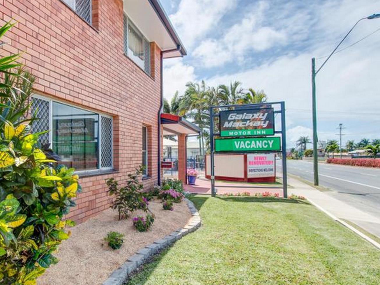 Galaxy Mackay Motor Inn Exterior foto