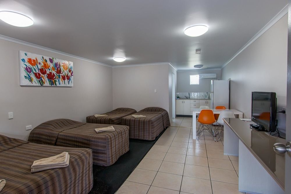 Galaxy Mackay Motor Inn Exterior foto